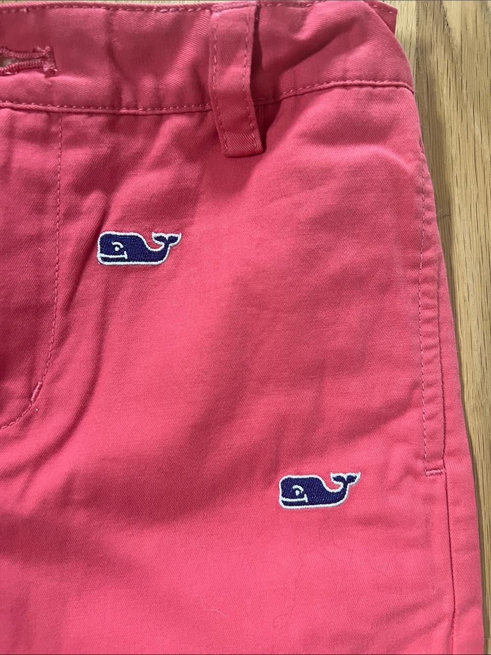 Vineyard Vines Kids Coral Shorts with Navy Whale Embroidery - Sz 7 - Picture 5 of 5